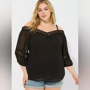 Torrid 💖NWT💖 Size 3 Chiffon Lace Trim 3/4 Sleeve Cold Shoulder Blouse 3x